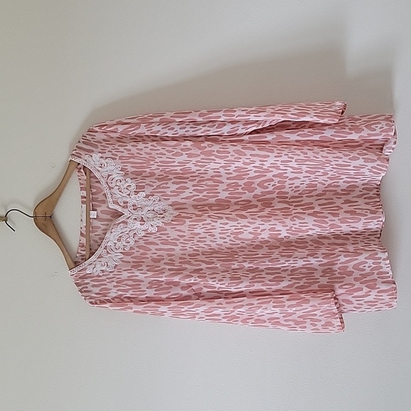 Belle By Kim Gravel Pink Sheer Leopard Print Tunic Embroidered Neckline Size 2XL - Picture 1 of 8